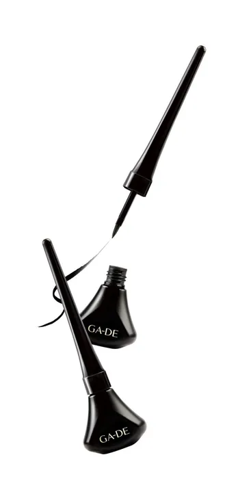 GADE - EYELINER WATERPROOF DIP LINER <br> גייד איילינר עמיד שחור